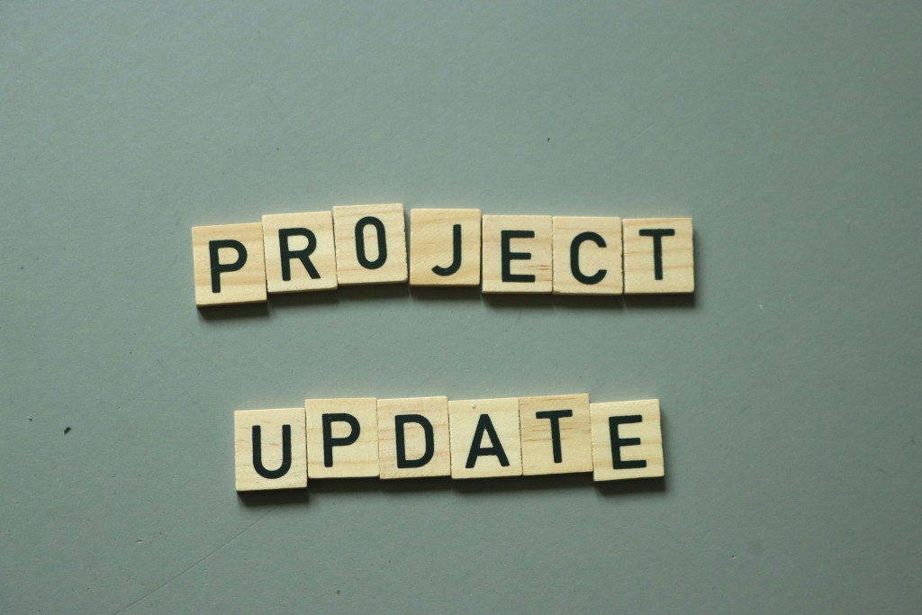 A checklist of project management tips next to a clock showing time saved.